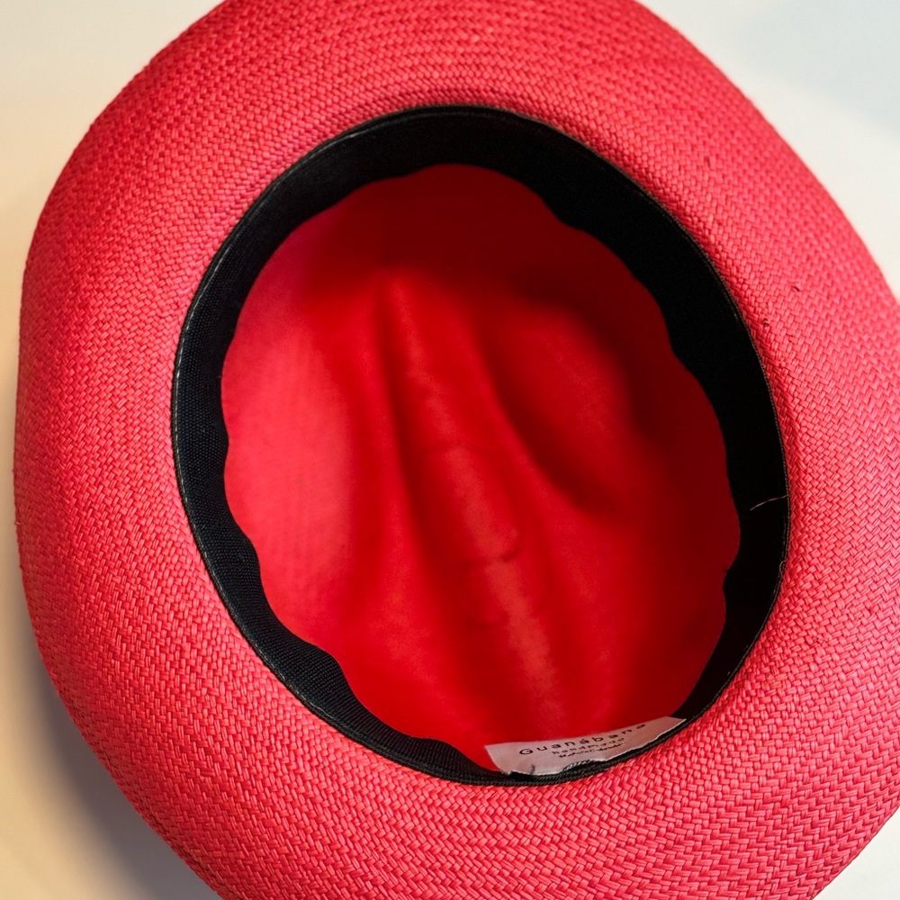 Red Fedora - Picture 6 of 9